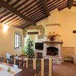 Vakantiehuis Casale In Tuscany With Pool *
